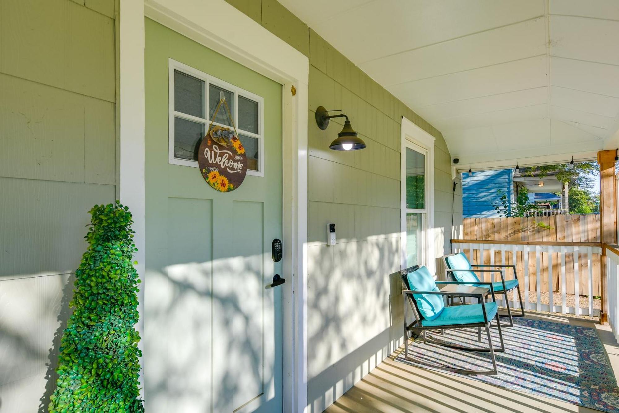 Greenville Escape With Deck And Fire Pit! Exterior photo
