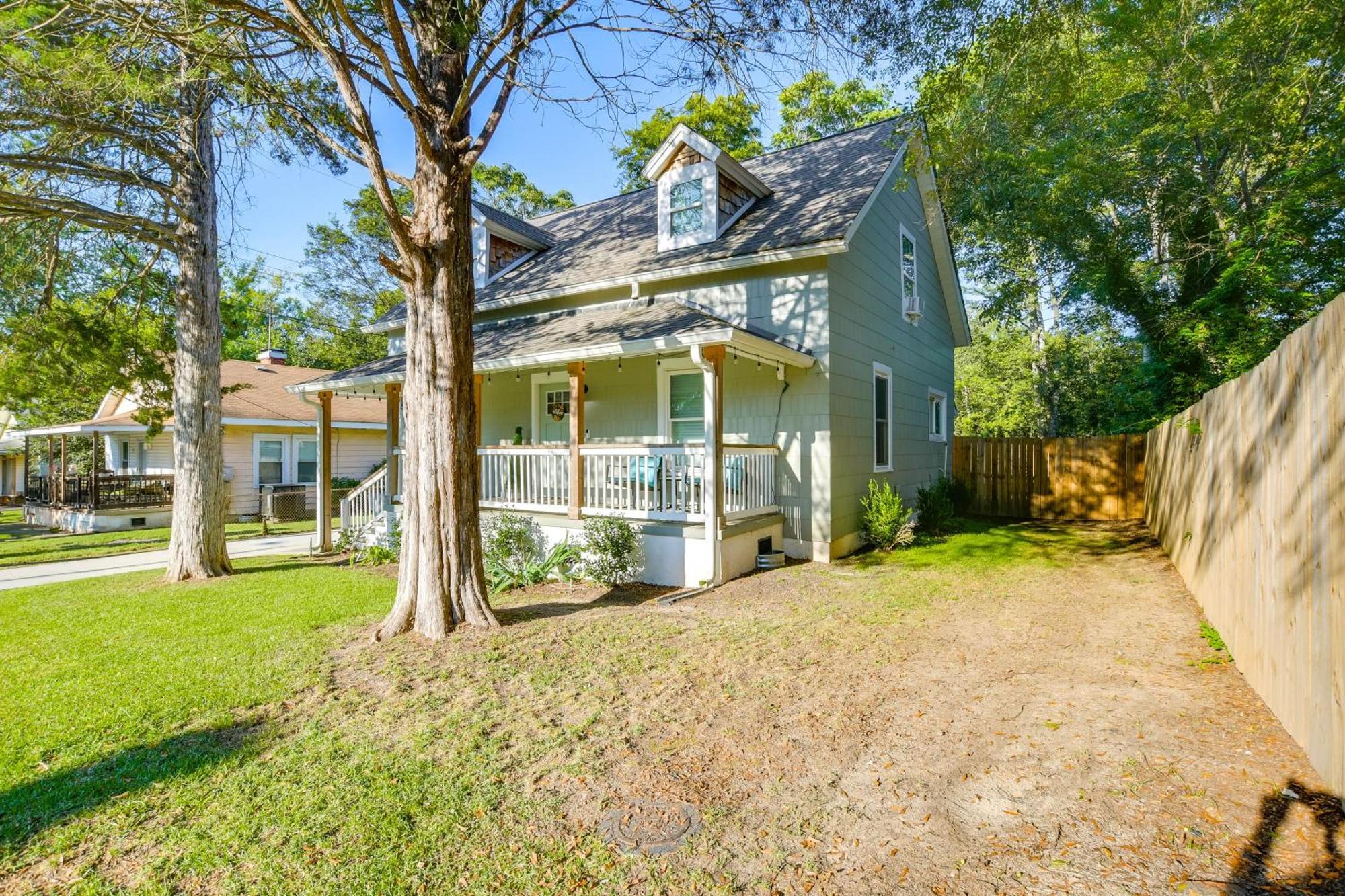 Greenville Escape With Deck And Fire Pit! Exterior photo