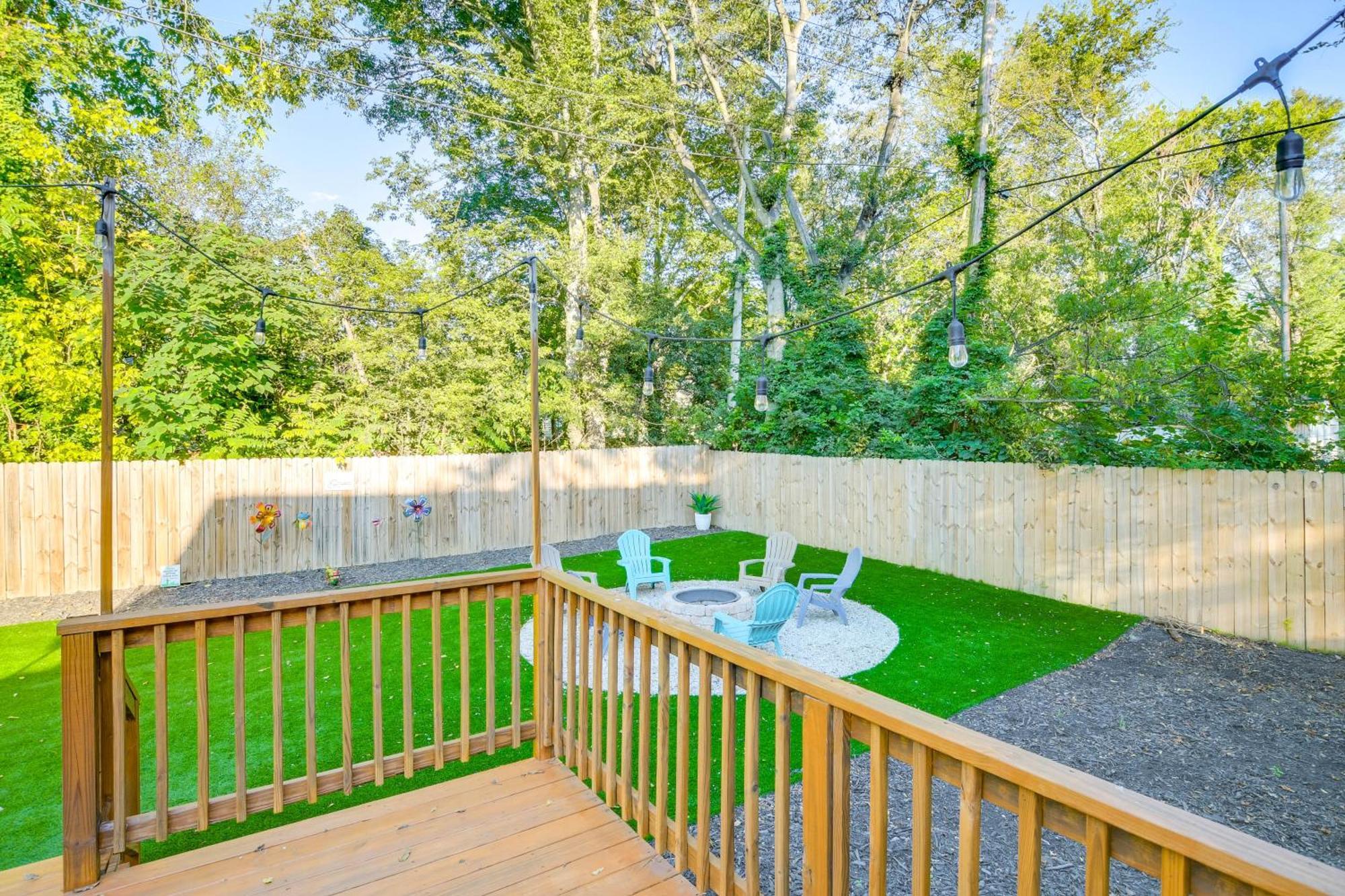 Greenville Escape With Deck And Fire Pit! Exterior photo